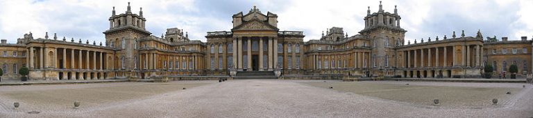 800px-Blenheim_Palace_panorama